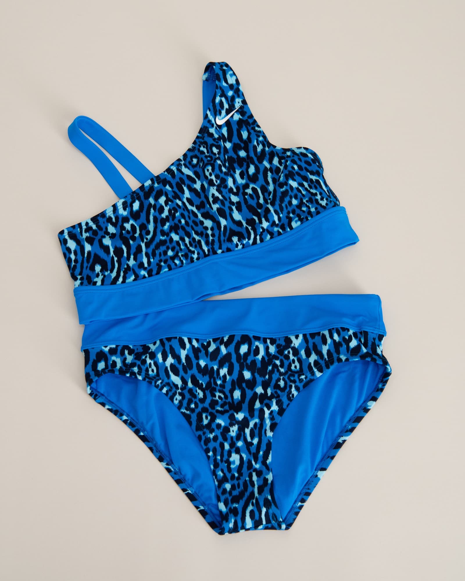 NIKE WILD Asymmetrical Top & Bikini Set