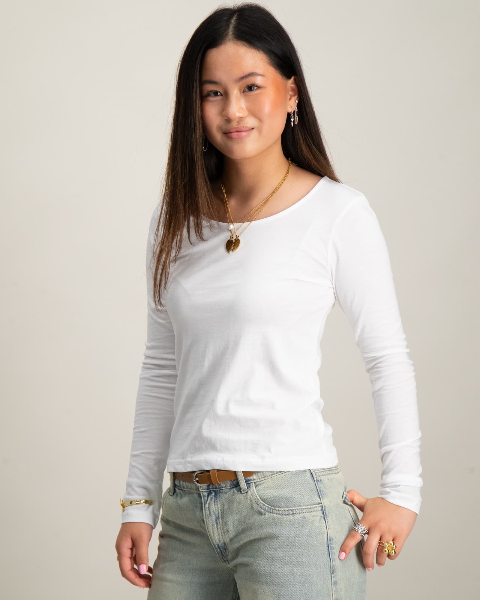 NLFNOVE LS DEEP O-NECK SHORT TOP