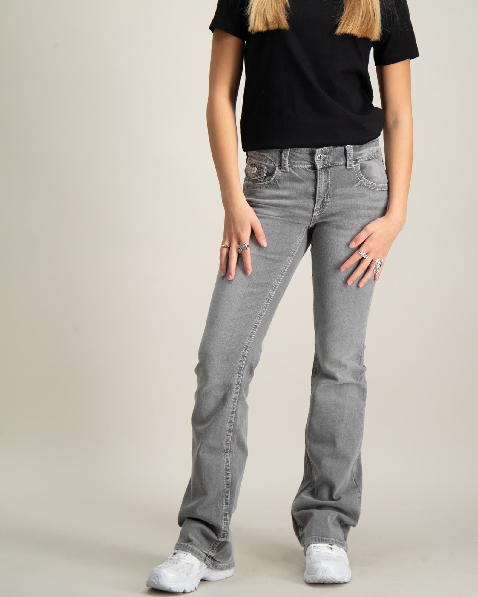 Chunky low flare jeans