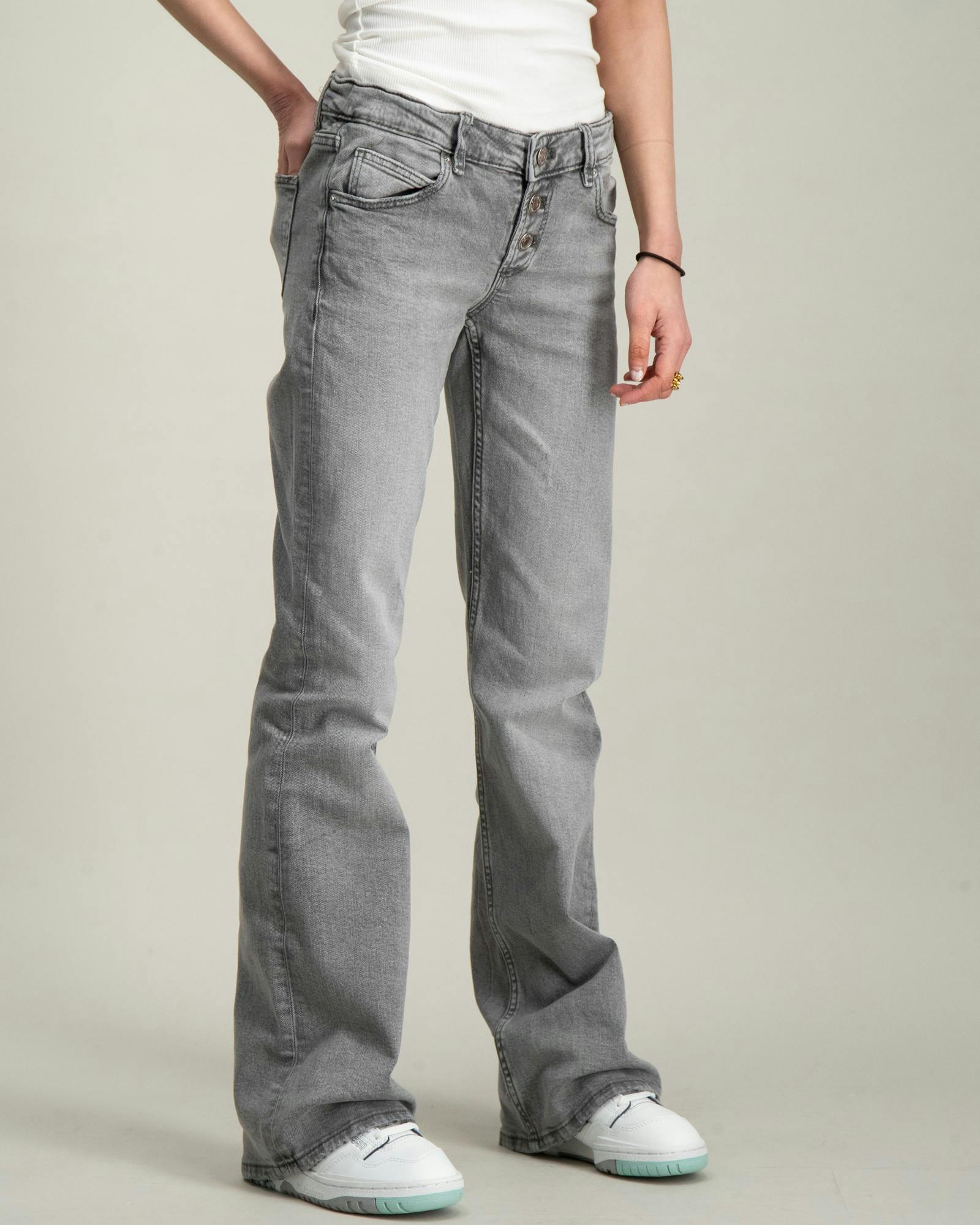 Low waist flare button jeans